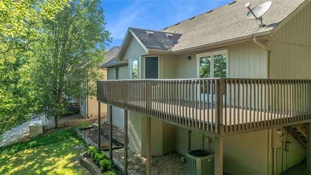 25 Lonsdale Drive, Bella Vista, AR 72715