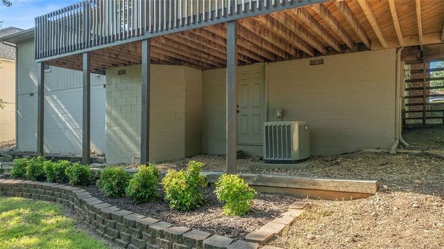 25 Lonsdale Drive, Bella Vista, AR 72715