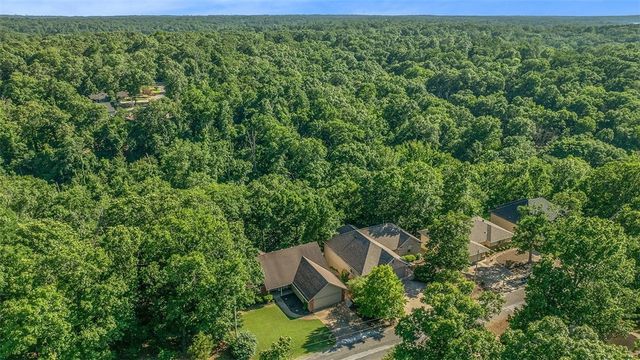 25 Lonsdale Drive, Bella Vista, AR 72715