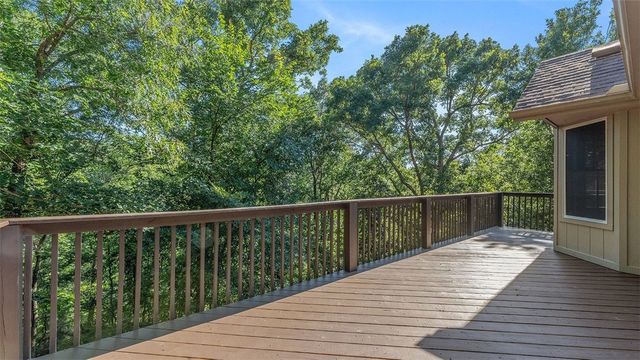 25 Lonsdale Drive, Bella Vista, AR 72715