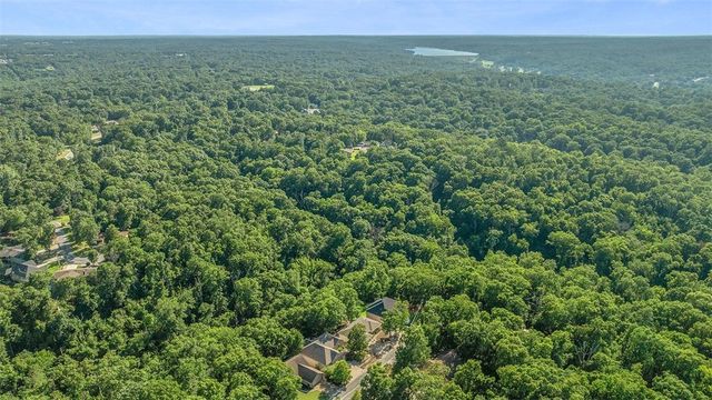 25 Lonsdale Drive, Bella Vista, AR 72715