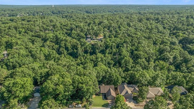 25 Lonsdale Drive, Bella Vista, AR 72715