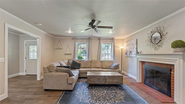 25 Lonsdale Drive, Bella Vista, AR 72715