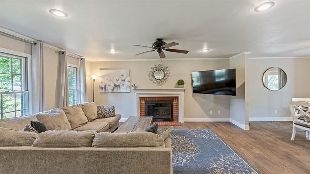 25 Lonsdale Drive, Bella Vista, AR 72715