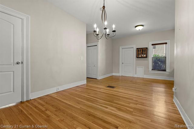 323 E Liberty Street, South Lyon, MI 48178