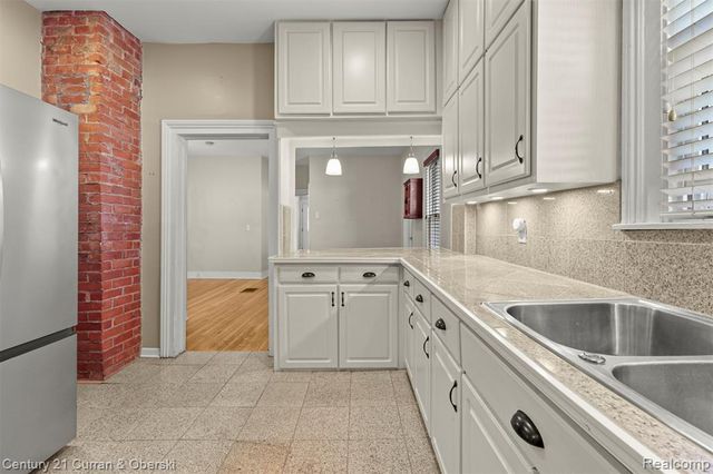 323 E Liberty Street, South Lyon, MI 48178