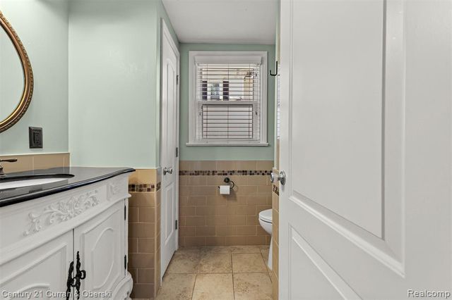 323 E Liberty Street, South Lyon, MI 48178