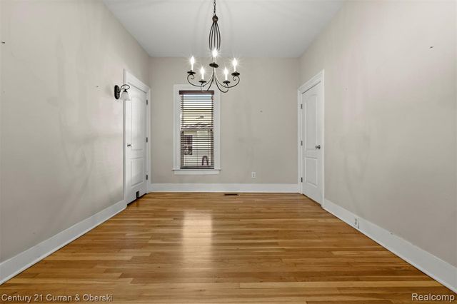 323 E Liberty Street, South Lyon, MI 48178