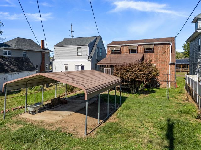 3203 Bradley Road, Huntington, WV 25704
