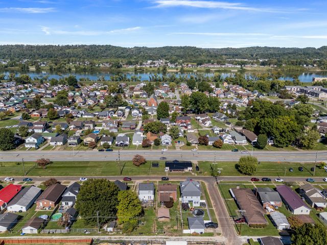 3203 Bradley Road, Huntington, WV 25704