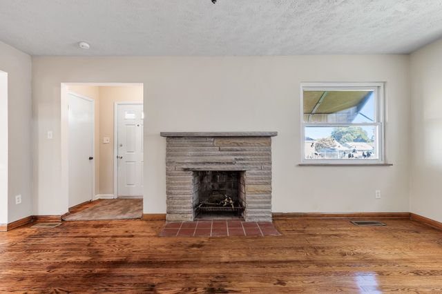 3203 Bradley Road, Huntington, WV 25704