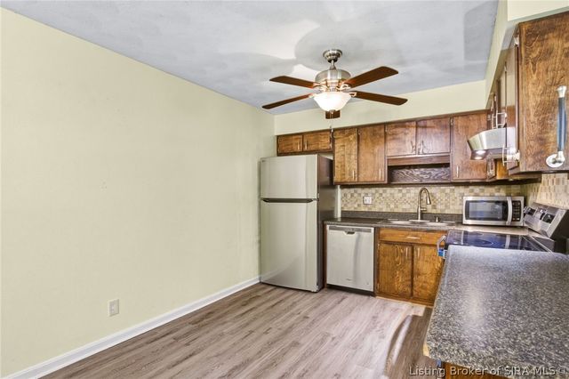 1620 Idlewood Drive, Clarksville, IN 47129