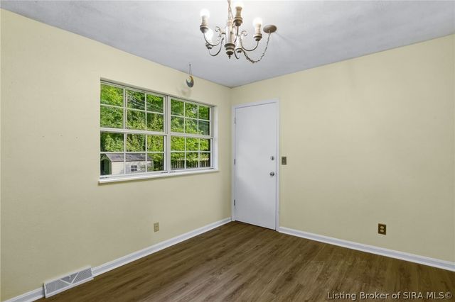 1620 Idlewood Drive, Clarksville, IN 47129