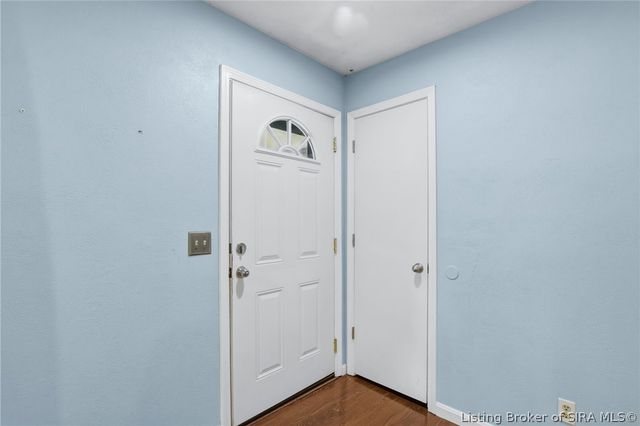 1620 Idlewood Drive, Clarksville, IN 47129
