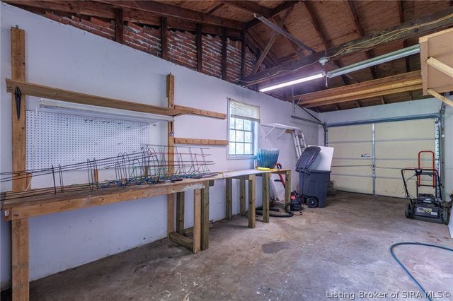 1620 Idlewood Drive, Clarksville, IN 47129