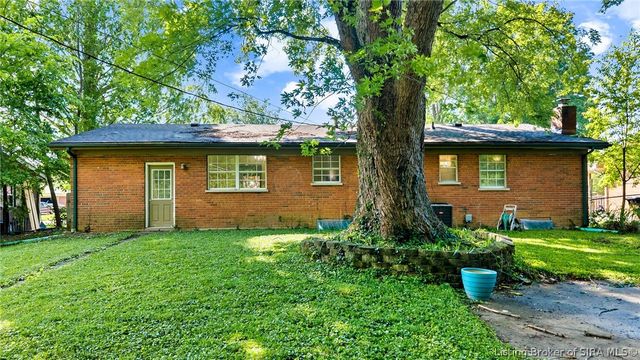 1620 Idlewood Drive, Clarksville, IN 47129