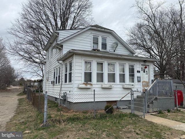 21 AMERICAN AVE, Bridgeton, NJ 08302