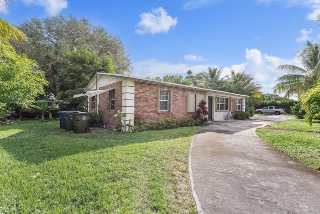 457 Evergreen Drive, Lake Park, FL 33403