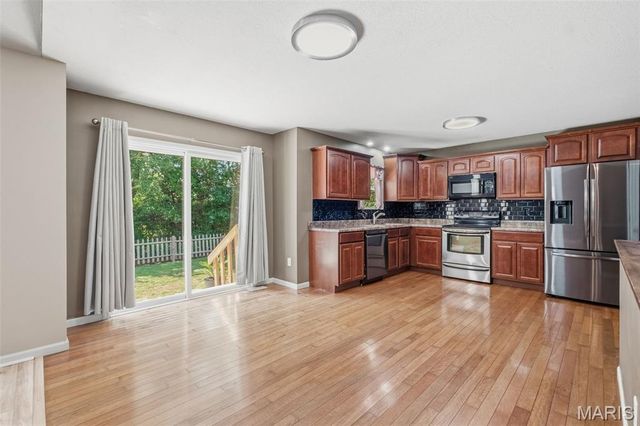 29362 Walnut Lake Lane, Wright City, MO 63390