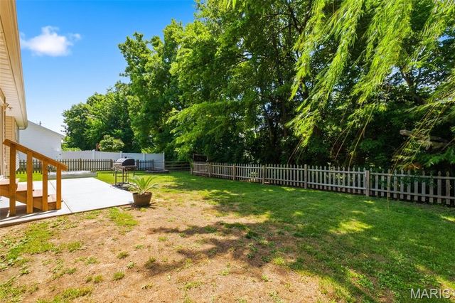 29362 Walnut Lake Lane, Wright City, MO 63390