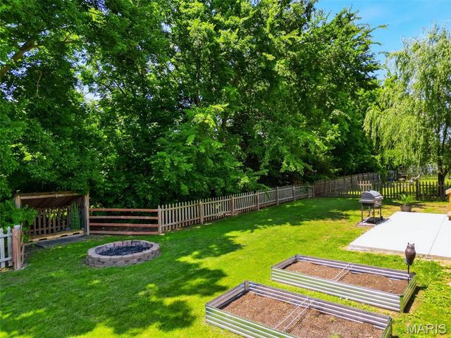 29362 Walnut Lake Lane, Wright City, MO 63390