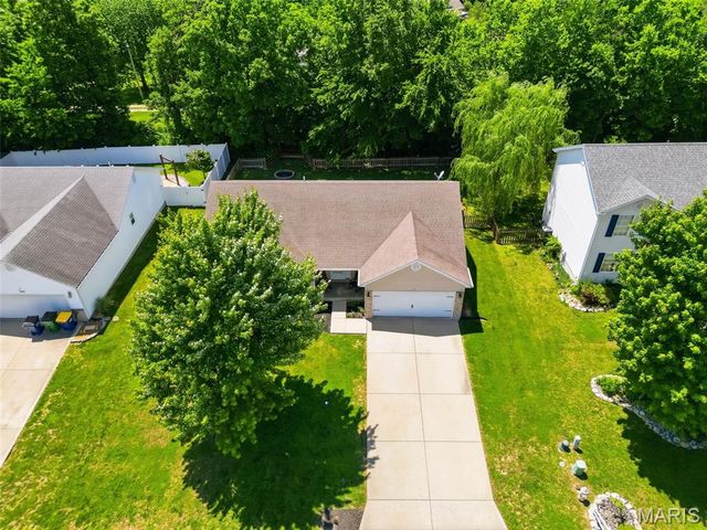 29362 Walnut Lake Lane, Wright City, MO 63390