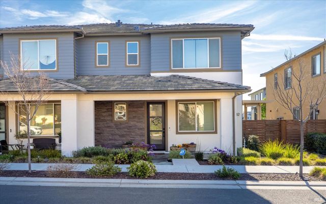 2482 Cinnabar Dr, Fairfield, CA 94533