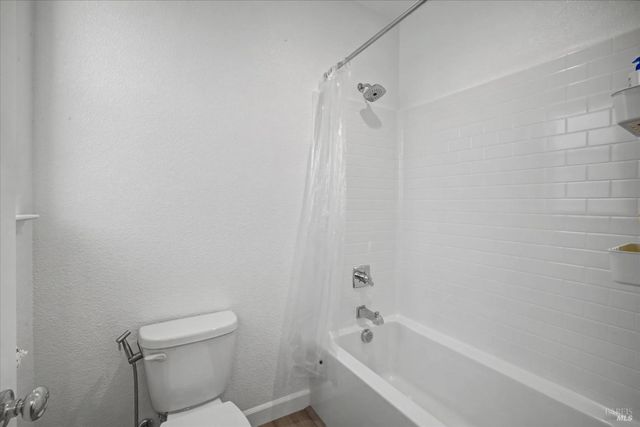 2482 Cinnabar Dr, Fairfield, CA 94533