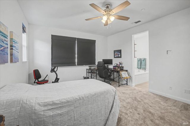 2482 Cinnabar Dr, Fairfield, CA 94533