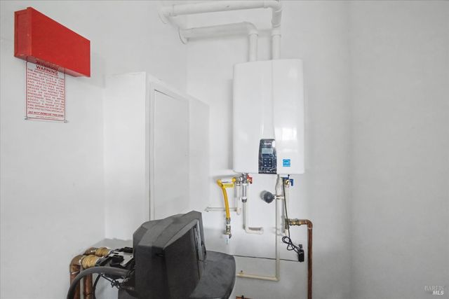 2482 Cinnabar Dr, Fairfield, CA 94533