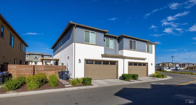 2482 Cinnabar Dr, Fairfield, CA 94533