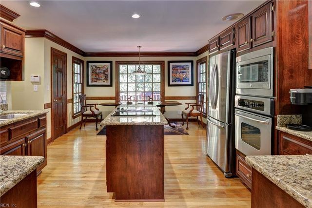 10 Whitby CT, Williamsburg, VA 23185