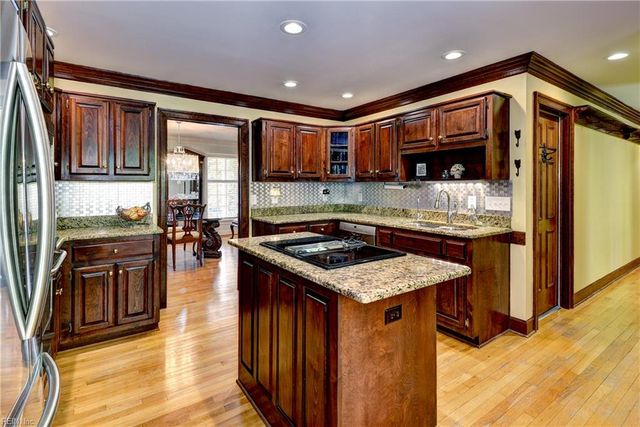 10 Whitby CT, Williamsburg, VA 23185