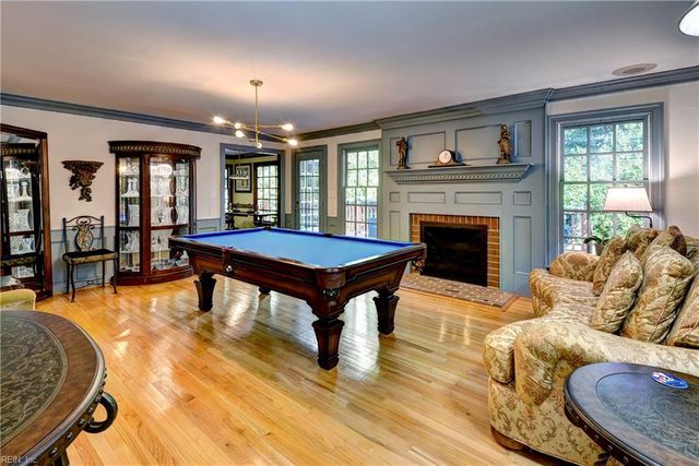 10 Whitby CT, Williamsburg, VA 23185