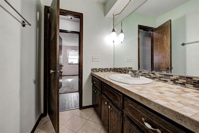 12212 Brasier Road, Oklahoma City, OK 73165