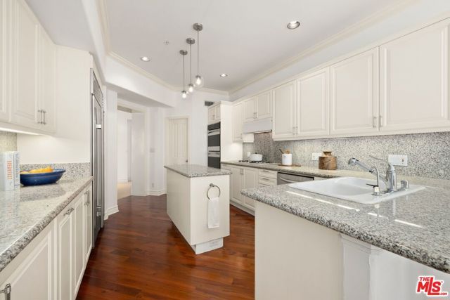 603 Ocean Avenue 2A, Santa Monica, CA 90402