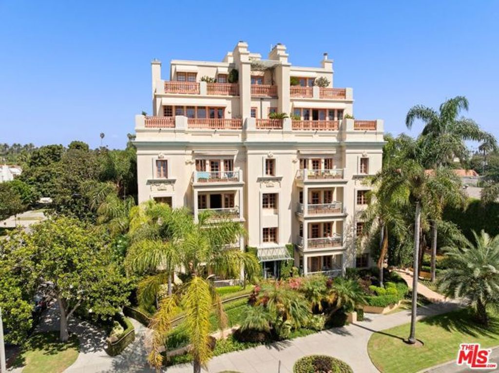 603 Ocean Avenue 2A, Santa Monica, CA 90402