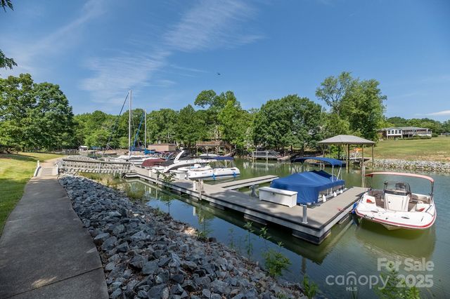 18742 Silver Quay Drive, Cornelius, NC 28031