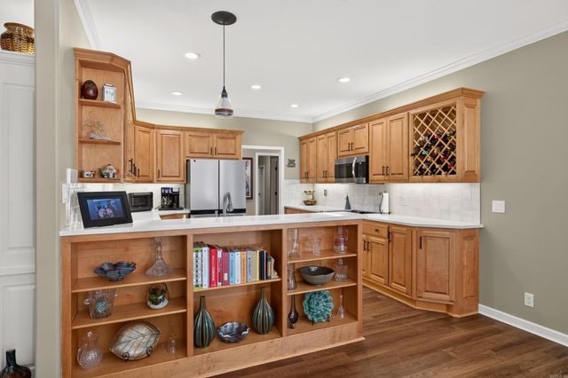 32 Sanchez Way, Hot Springs Village, AR 71909