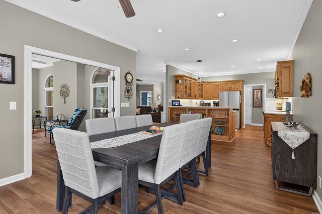 32 Sanchez Way, Hot Springs Village, AR 71909