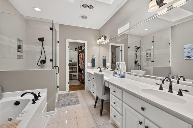 32 Sanchez Way, Hot Springs Village, AR 71909