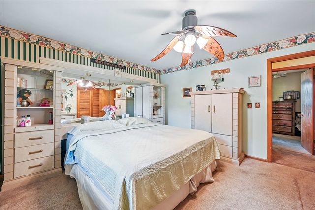 50 Davis Dr., Sharpsville, PA 16150