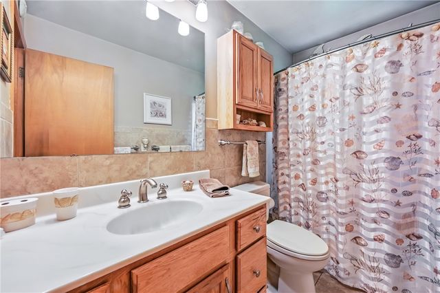 50 Davis Dr., Sharpsville, PA 16150