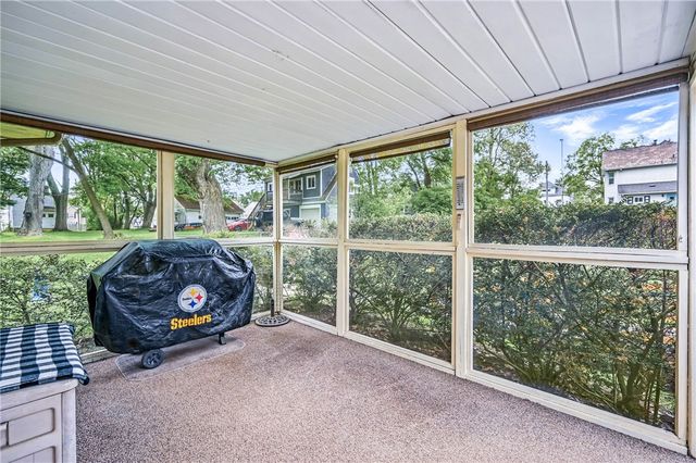 50 Davis Dr., Sharpsville, PA 16150