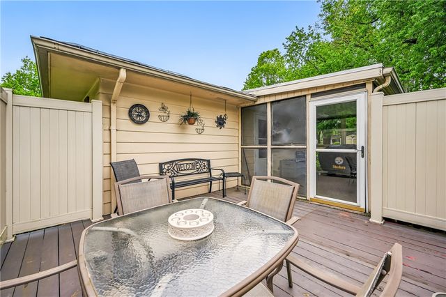 50 Davis Dr., Sharpsville, PA 16150