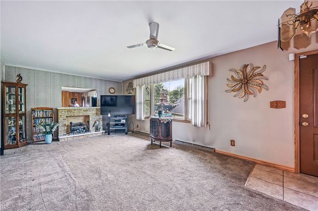 50 Davis Dr., Sharpsville, PA 16150