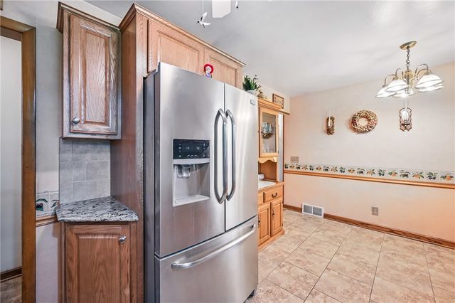 50 Davis Dr., Sharpsville, PA 16150