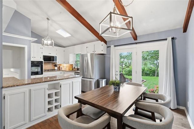 8914 Eby Drive, Overland Park, KS 66212