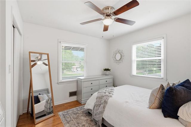 8914 Eby Drive, Overland Park, KS 66212