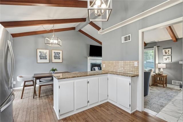 8914 Eby Drive, Overland Park, KS 66212
